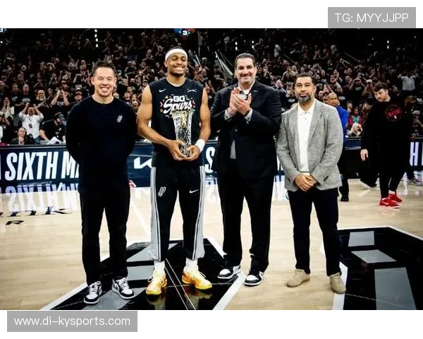 NBA季后赛最佳第六人，美媒评nba本赛季季后赛最强5人_ 除了他, 全都是巨星
